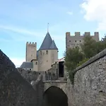Le Castillou Hébergement de vacances *